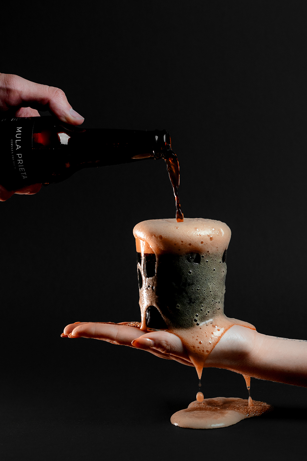 Francia Serrano Studio PortafolioCERVEZA ARTESANAL AHUIJULLO